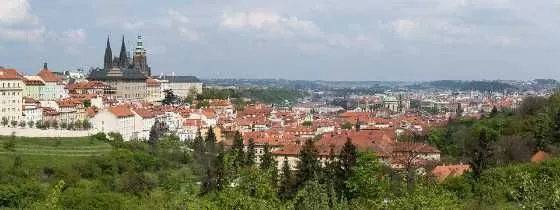 El Castillo y Malá Strana